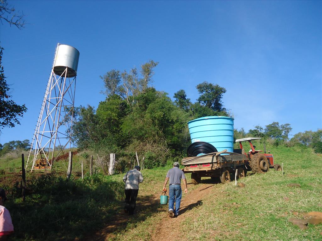 Substituída caixa d'água na comunidade de Ressaca da Buriti